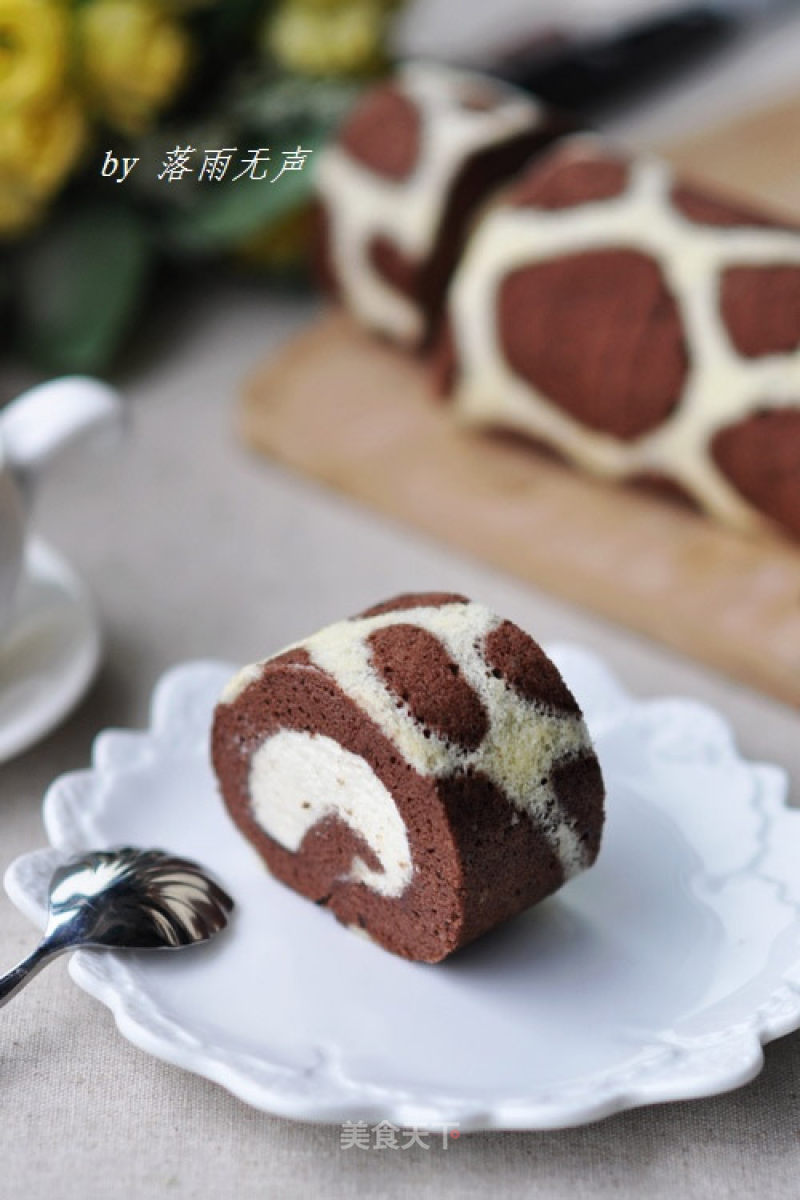 Giraffe Pattern Cream Cake Roll recipe