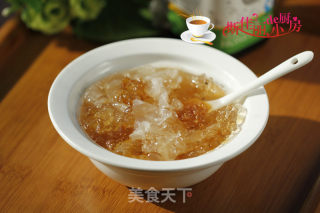 Peach Gum Snow Lotus Seed Tremella Soup recipe