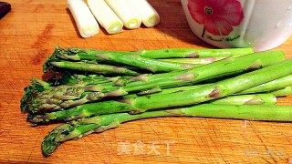 Asparagus Braised Chicken Slices recipe