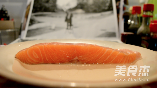 Salmon Salad in The Half-square-meter Kitchen recipe