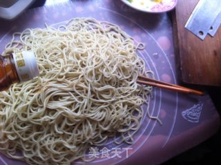 Hot Noodles with Sesame Paste recipe