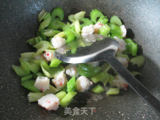 Stir-fried Celery with Shrimp Balls recipe