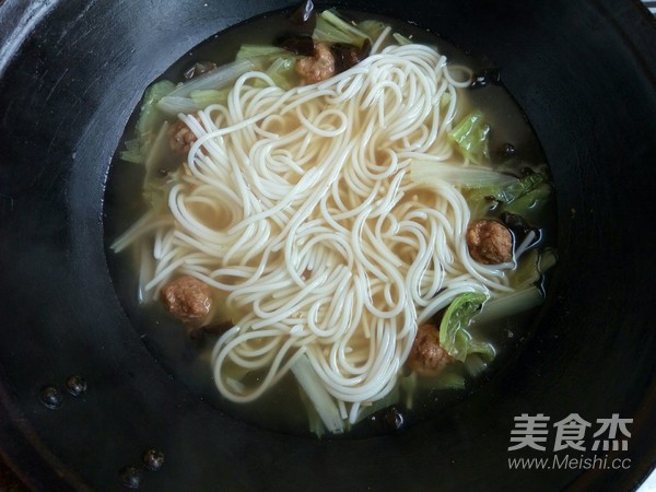 Rice Noodle Soup with Meatballs recipe