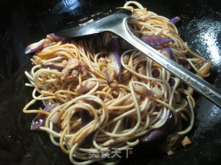 Fried Noodles with Shredded Pork and Eggplant recipe