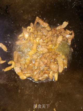 Stir-fried Bean Curd with Shredded Pork with Pepper recipe