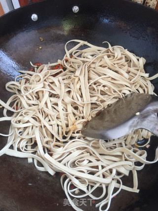 Stir-fried Bean Curd with Leek Flower recipe