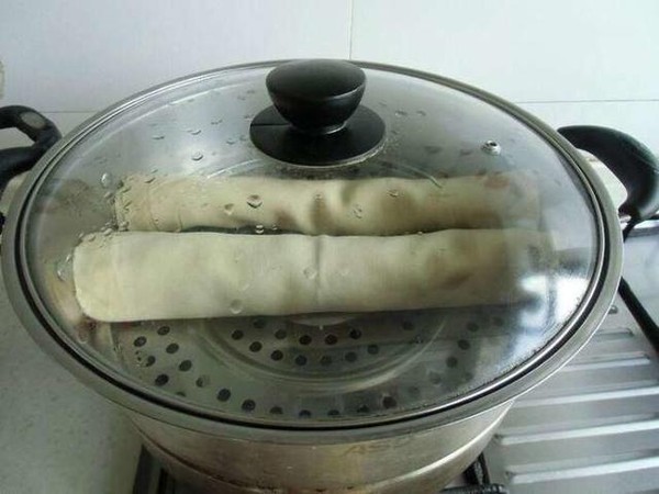 Steamed Meat Rolls recipe