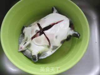 Steamed Turtle with Dates and Longan-----soothe The Nerves, Nourish The Heart and Nourish The Spleen recipe