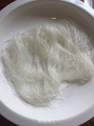 Steamed Vermicelli with Enoki Mushroom recipe