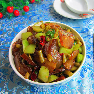 Stir-fried Pork Cheek with Pork recipe