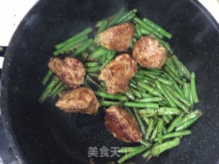 Roasted Cowpeas with Meatballs recipe