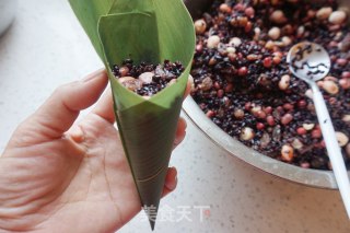 Purple Rice Eight Treasures Cone Rice Dumplings recipe