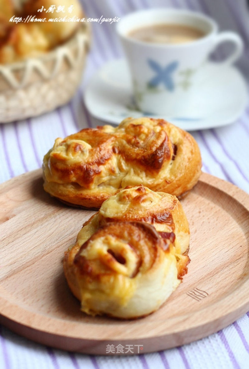 Bacon Cheese Roll-the Taste Has Changed. It Feels Better recipe