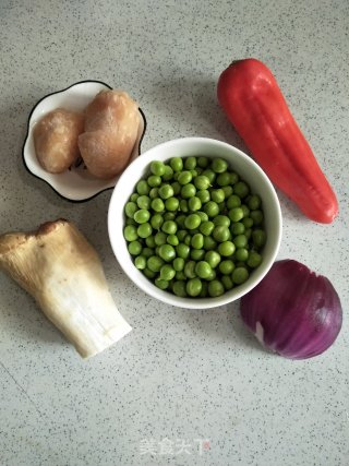 Stir-fried Peas with Bell Pepper recipe