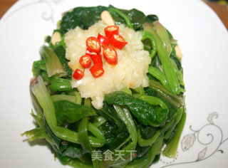 [spinach Transformation of The Greedy Parrot, A New Dish for Weight Loss] Spinach Cup with Pine Nuts recipe