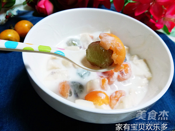 Loquat Banana Fruit Salad recipe