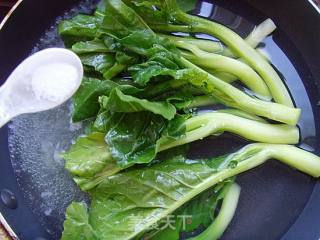 Light After A Big Meal: Boiled Kale recipe