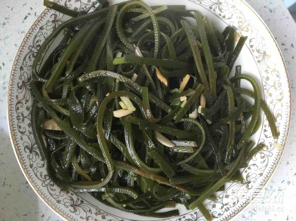 Vegetarian Fried Seaweed Shreds recipe