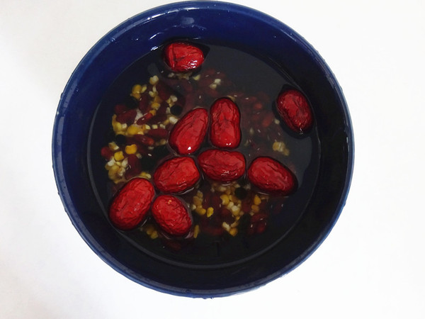 Red Dates and Black Bean Ballast Congee recipe