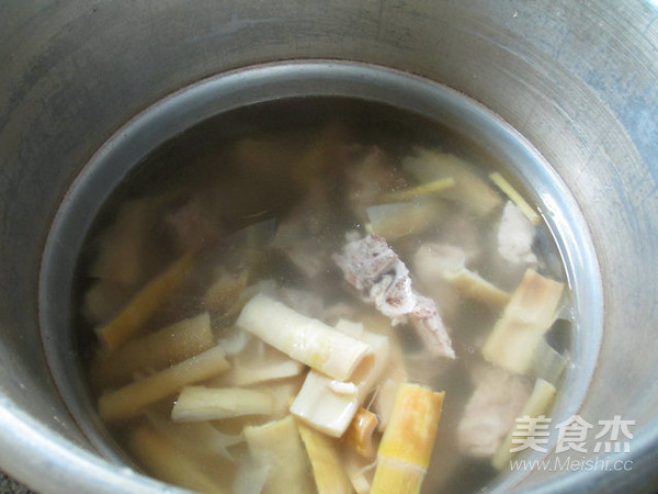 Lamb Tail Bamboo Shoots and Keel Soup recipe