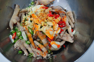 Lemon Sour Chicken Feet recipe