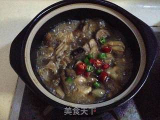 【two Mushrooms and Chicken Pot】-----fragrant and Fragrant Dishes recipe