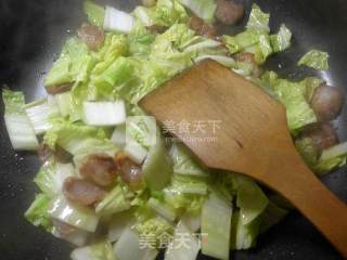 Stir-fried Rice Cake with Spicy Sausage and Cabbage recipe