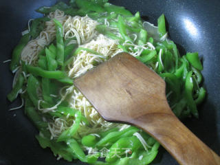 Stir-fried Shredded Green Pepper recipe