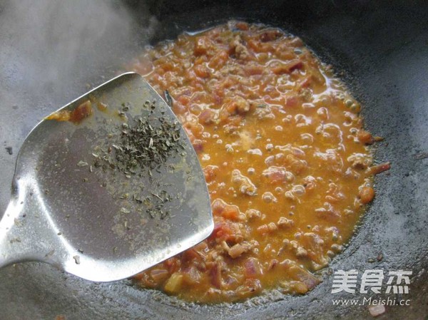 Baked Rice with Tomato Meat Sauce recipe