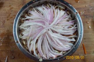 Braised Eggplant with Garlic and Sesame Oil Yangzhou Dried Silk Steamed Chrysanthemum Clove Eight Treasure Duck Leg in A Pot recipe