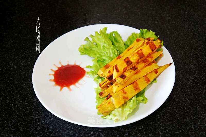 Grilled French Fries with Burnt Outside and Sticky Inside recipe