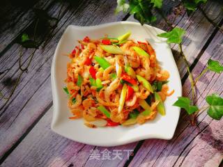 Fried Small River Prawns with Garlic Sprouts recipe