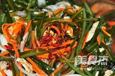 Marinated Chicken Shredded Kelp recipe