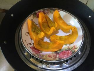 Pumpkin Meal Buns recipe