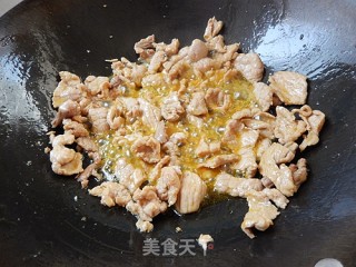 Stir-fried Lean Pork with Bitter Gourd recipe