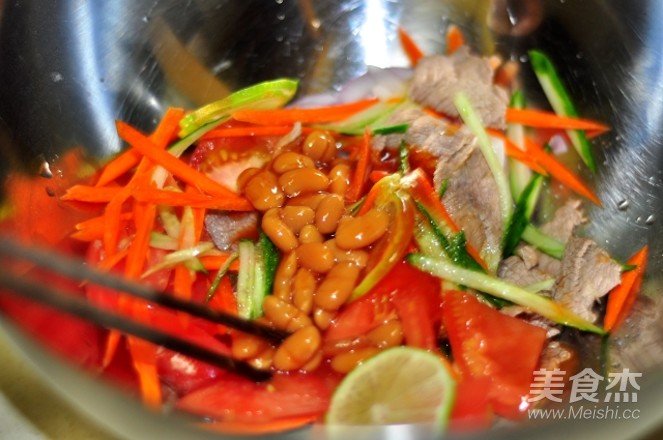 Thai Style Beef with Lemon recipe