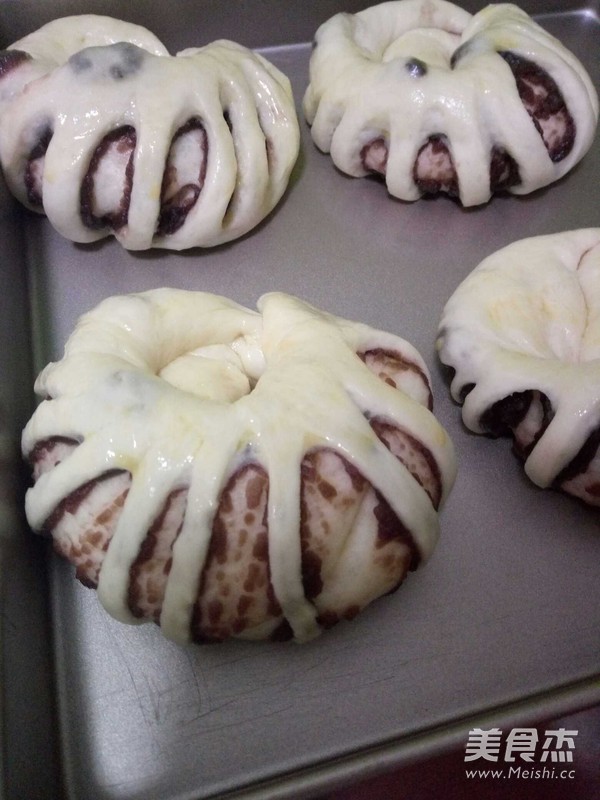 Fancy Bean Paste Bread for Novices recipe