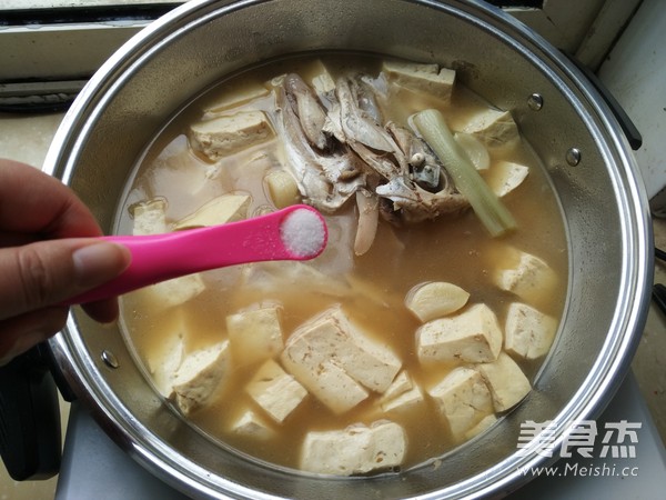 Grilled Fish Tofu Soup recipe