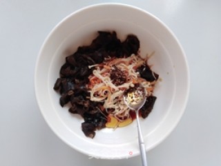 Enoki Mushroom Mixed with Black Fungus recipe