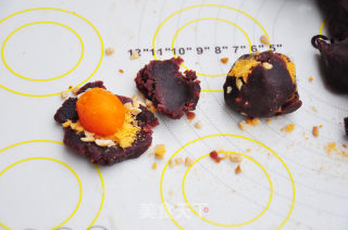 Egg Yolk Crisp recipe