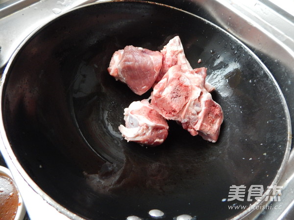 Tomato Pork Ribs Hot Pot recipe