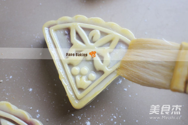 Cantonese-style Moon Cakes with Taro Moon Cakes recipe