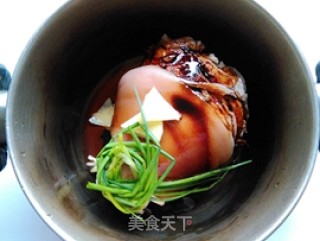 【shanghai】stewed Hoof with Rock Sugar recipe