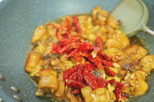 Xinjiang Large Plate Chicken (detailed Explanation of Sugar Color) recipe