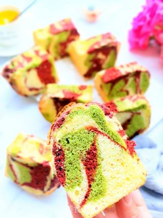 A Touch of Splendor in Summer ~ Colorful Cakes recipe