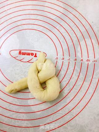 #aca烤明星大赛# Fluffy Twisted Buns recipe