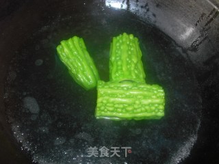 Bitter Gourd and Hawthorn Cake recipe