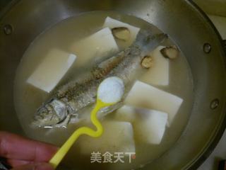 Crucian Tofu Soup recipe