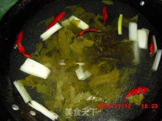 Sauerkraut Spicy Hot Pot recipe