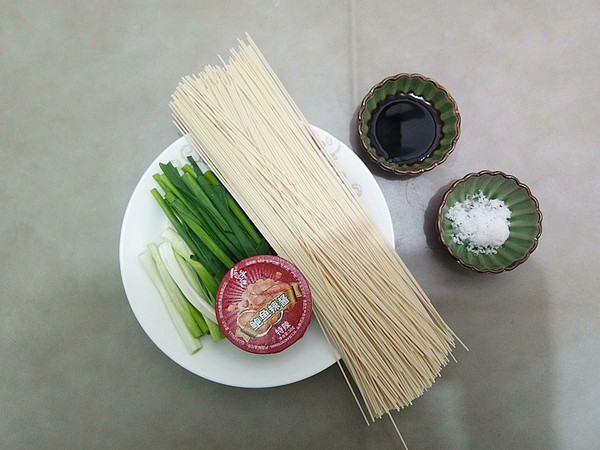 Abalone and Scallops Xo Spicy Sauce Noodles recipe